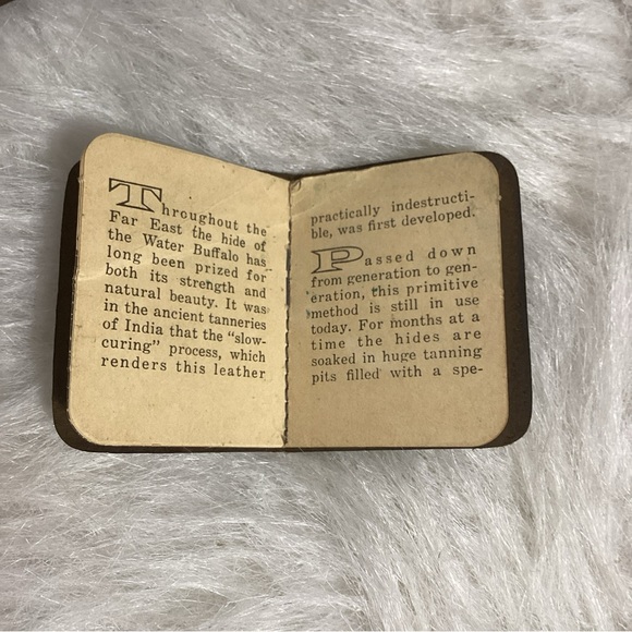 Super Rare Vintage Coach Unisex Wallet w/ Original Care Booklet Buffalo Leather - Picture 3 of 10